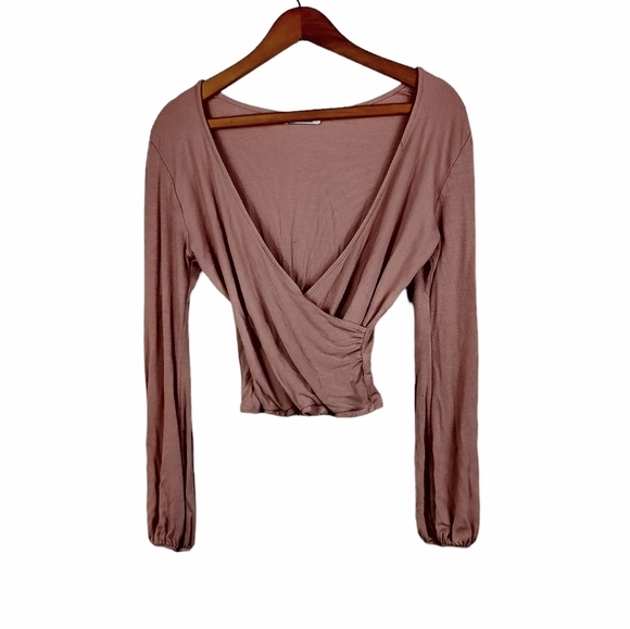 Fashion Nova Tops - Fashion Nova Pink Long Sleeve Cropped Top